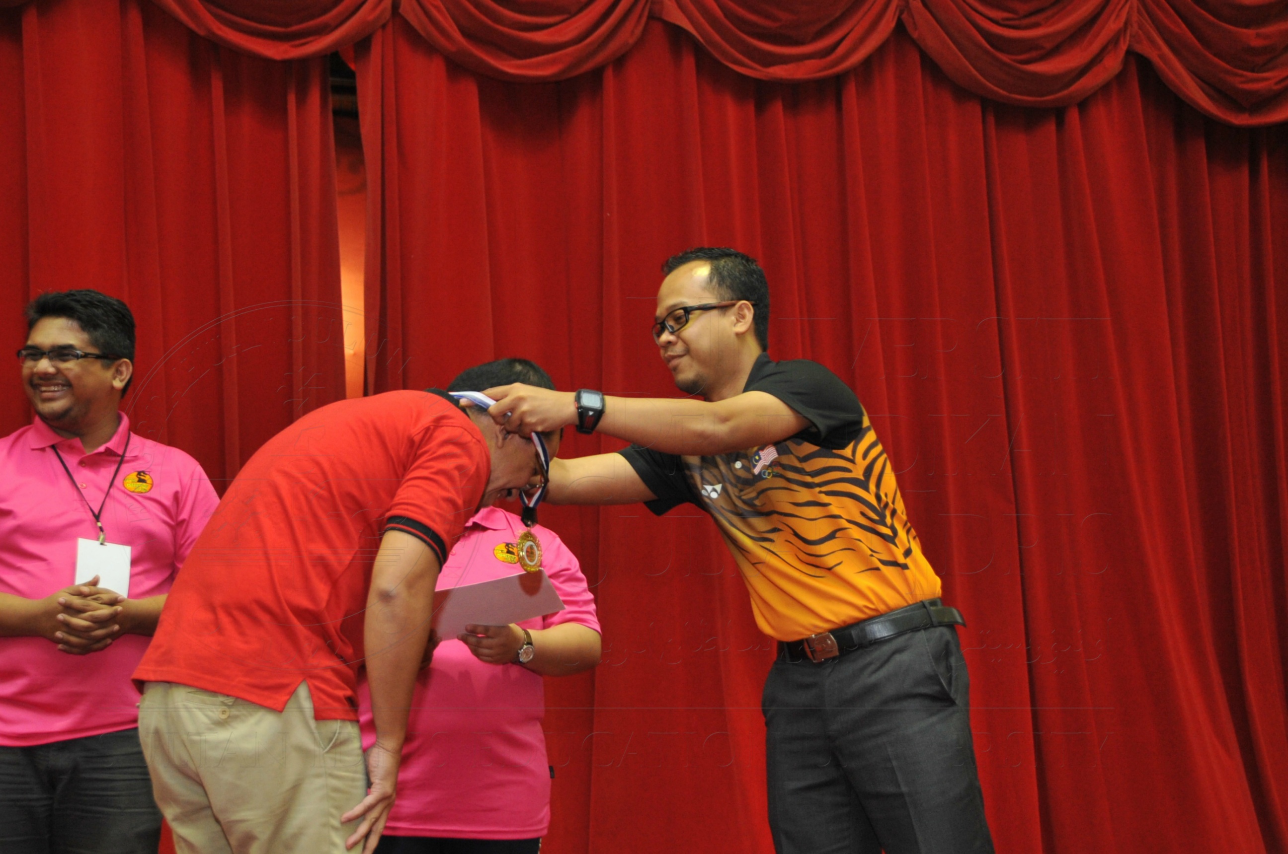 PRO15 158 CATUR HAS 9525